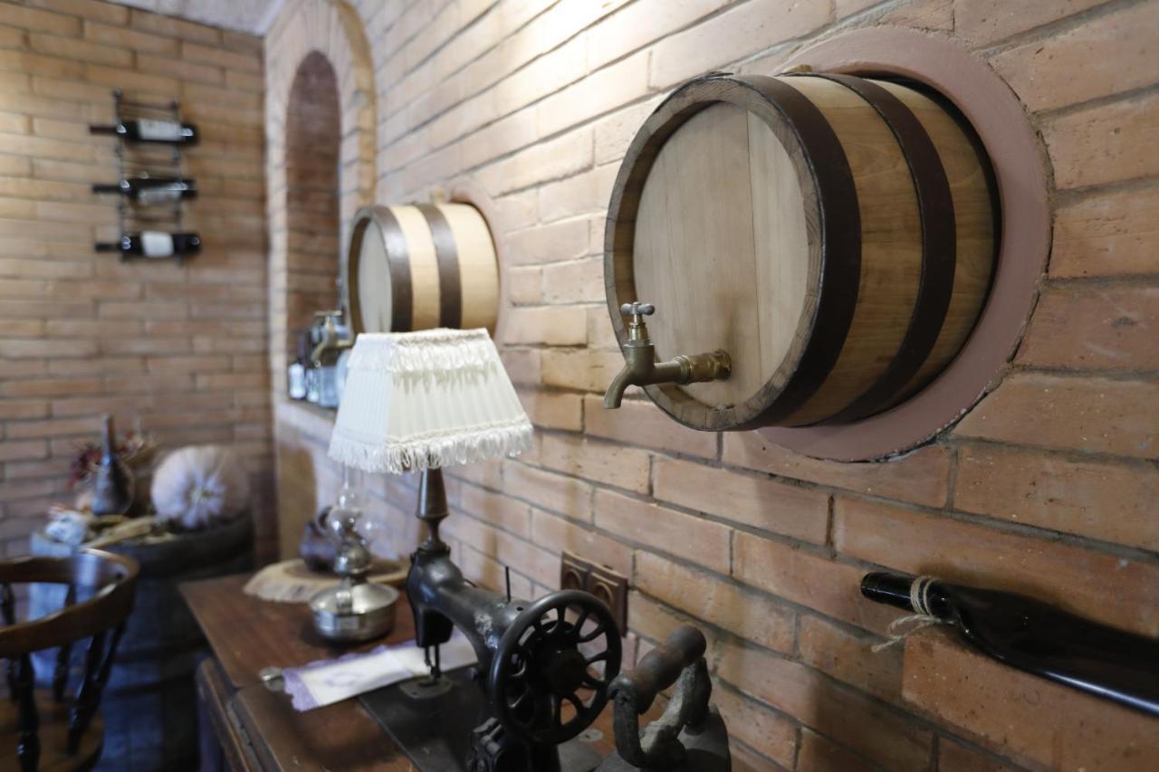 Casa De Khasia Zugdidi ภายนอก รูปภาพ