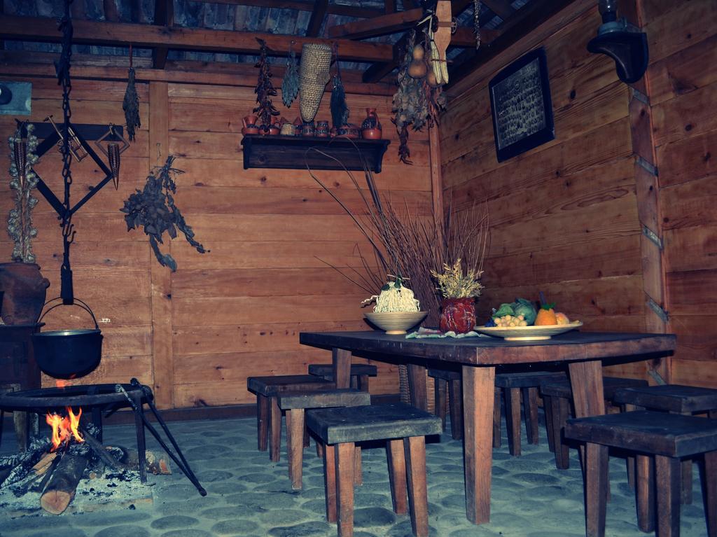 Casa De Khasia Zugdidi ภายนอก รูปภาพ