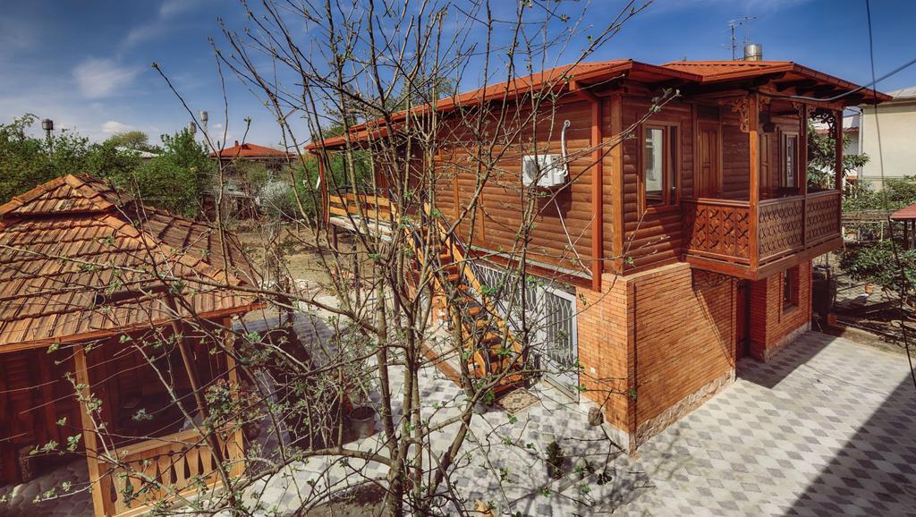 Casa De Khasia Zugdidi ภายนอก รูปภาพ